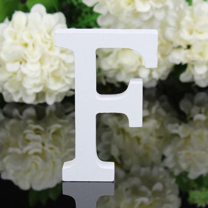 Lettres en bois blanc