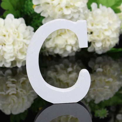 Lettres en bois blanc