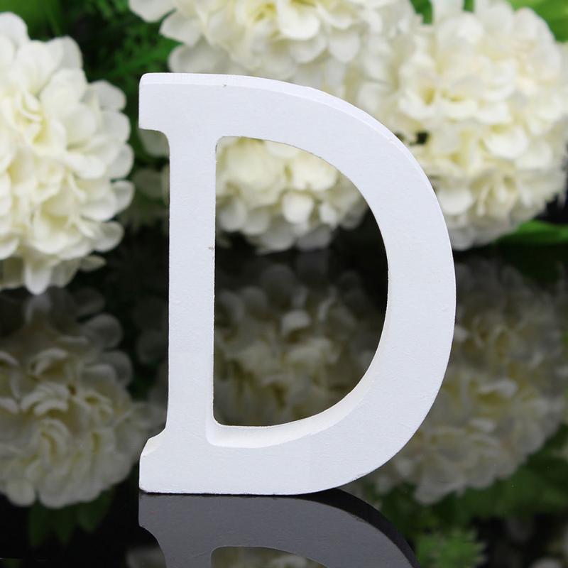Lettres en bois blanc