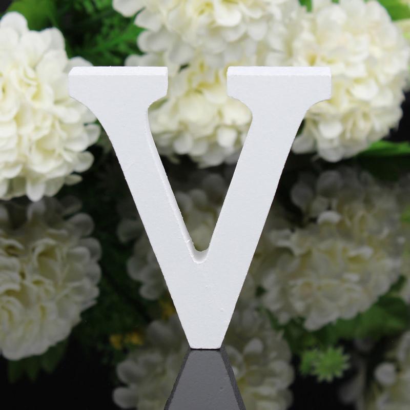 Lettres en bois blanc
