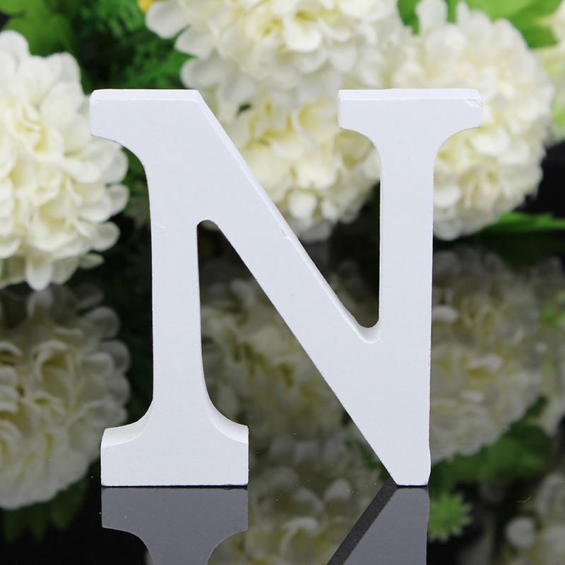 Lettres en bois blanc