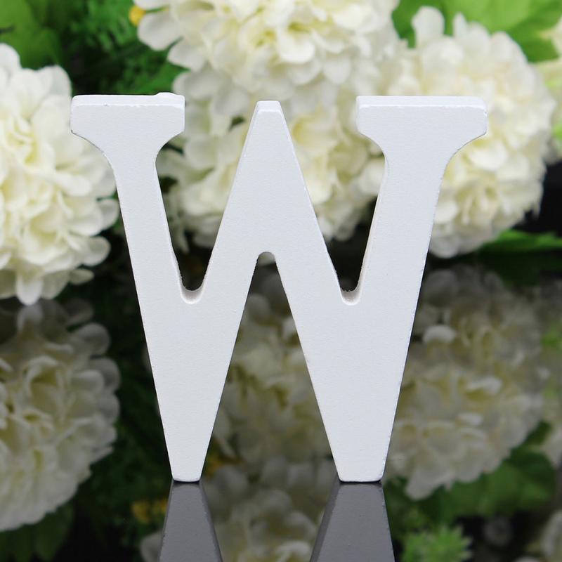 Lettres en bois blanc