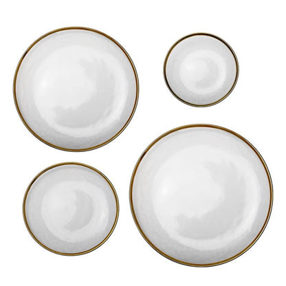 Assiette dorée en verre