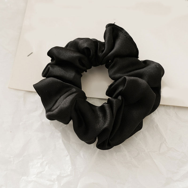 Chouchou , accessoire cheveux en satin