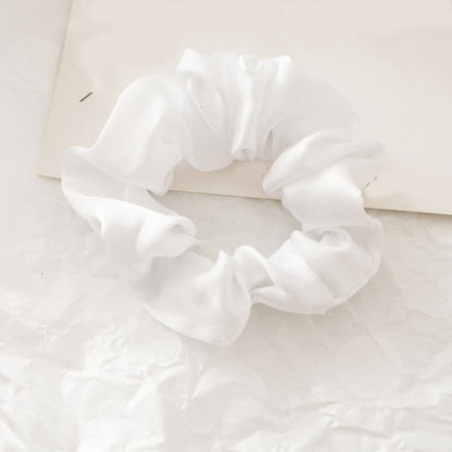 Chouchou , accessoire cheveux en satin