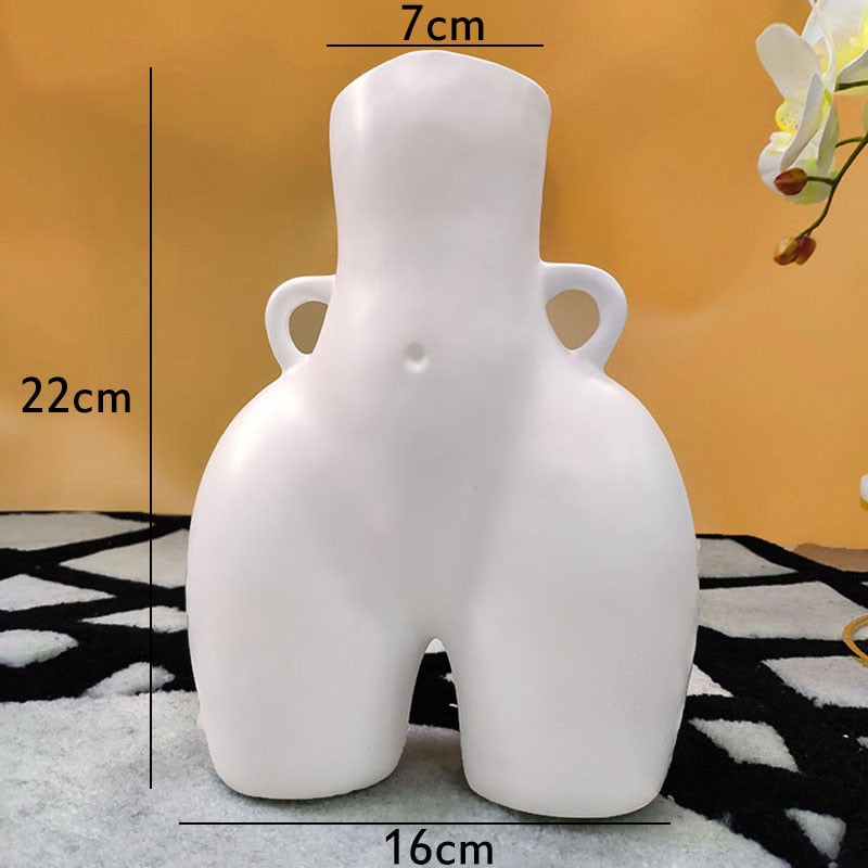 Vase courbe féminine