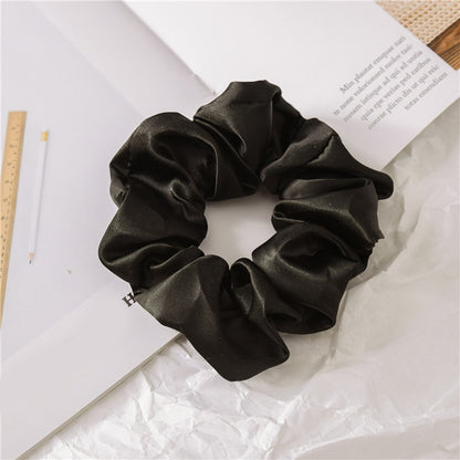 Chouchou , accessoire cheveux en satin