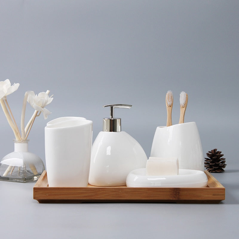 Set de salle de bain en céramique