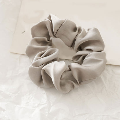 Chouchou , accessoire cheveux en satin