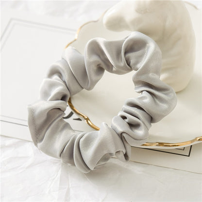 Chouchou , accessoire cheveux en satin