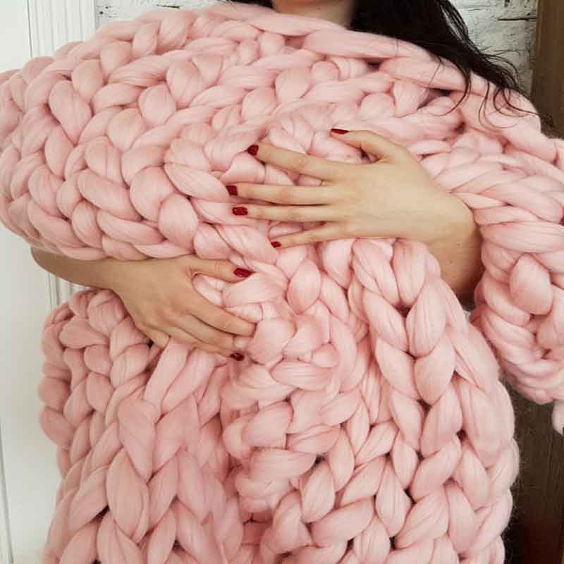 Couverture, plaid en grosses mailles
