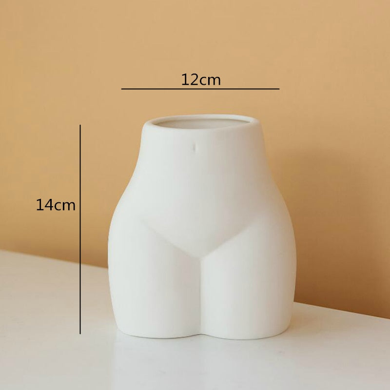 Vase courbe féminine