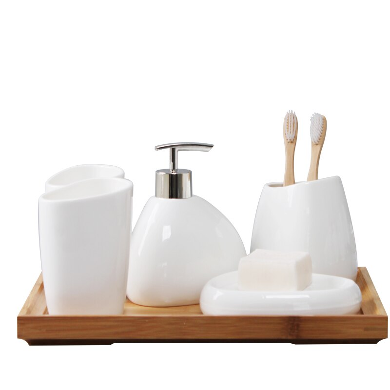 Set de salle de bain en céramique