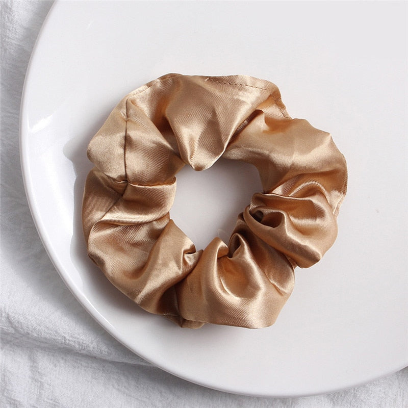 Chouchou , accessoire cheveux en satin