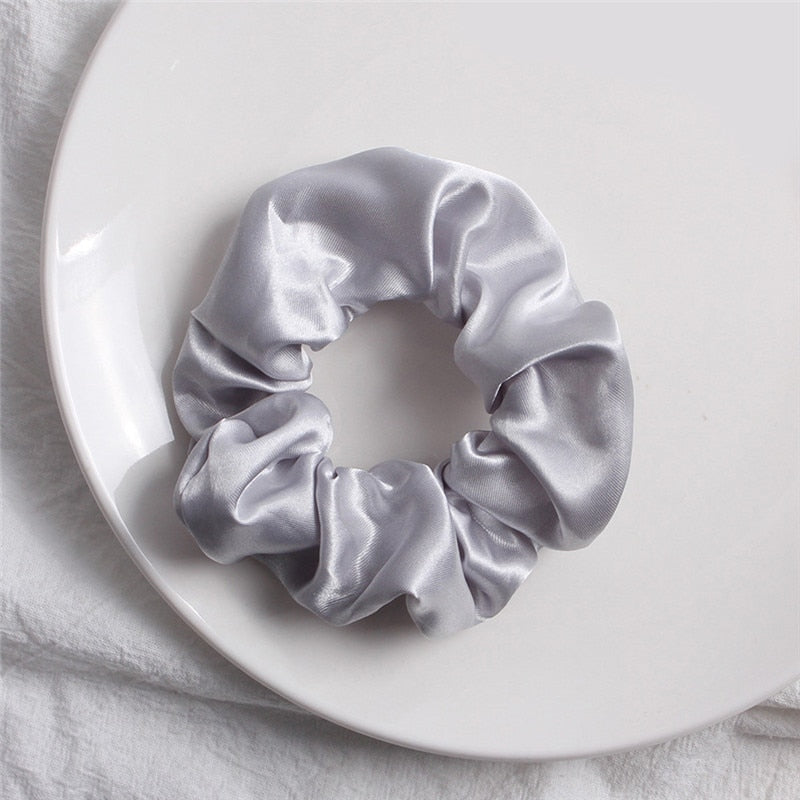 Chouchou , accessoire cheveux en satin