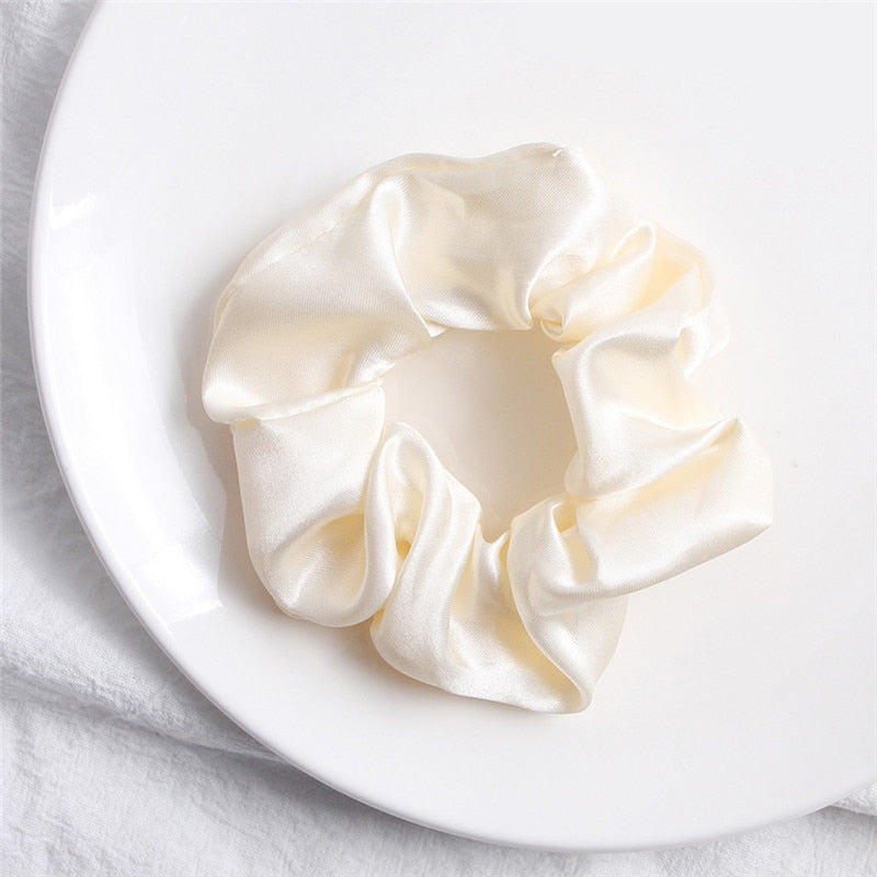 Chouchou , accessoire cheveux en satin