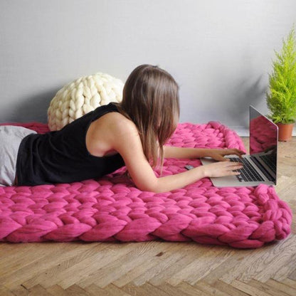 Couverture, plaid en grosses mailles